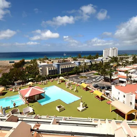 Palm Garden Apartment *