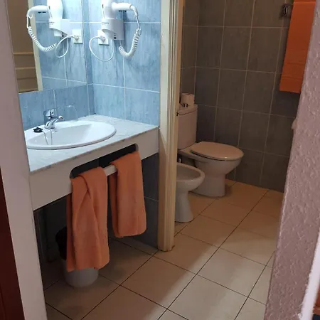 Palm Garden Apartment *