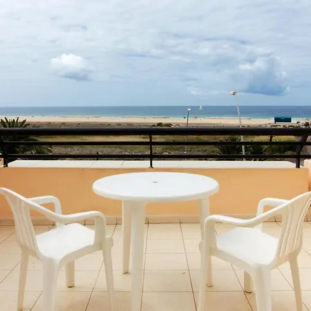 Palm Garden Apartment *